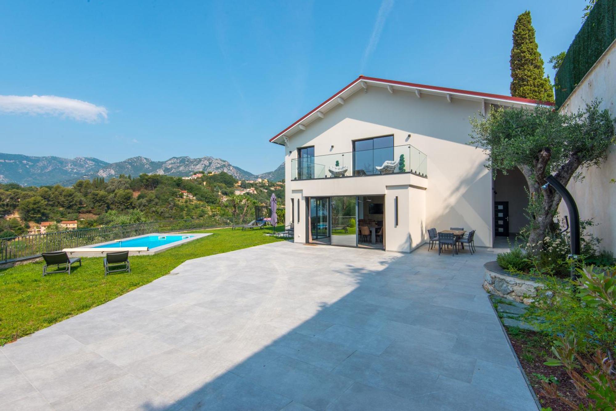 Jolie Maison Au Calme Menton Exterior foto
